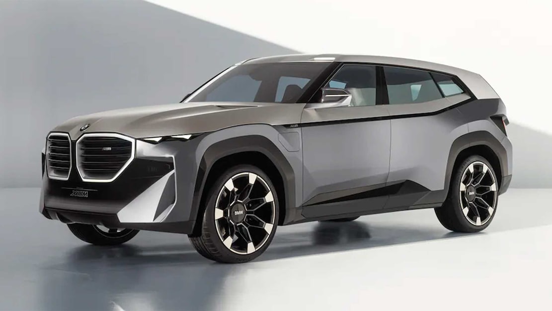 كشف الغطاء عن سيارة BMW XM الجديدة كليا